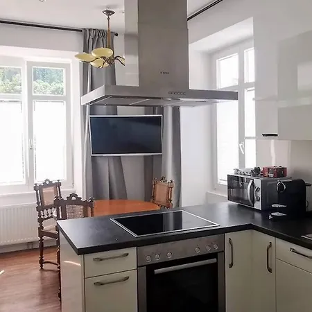 In De Preiswert Wohnen Und In Der Ch Gut Verdienen Appartement